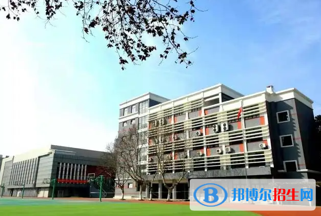南京第三高級(jí)中學(xué)國際部2023年報(bào)名時(shí)間