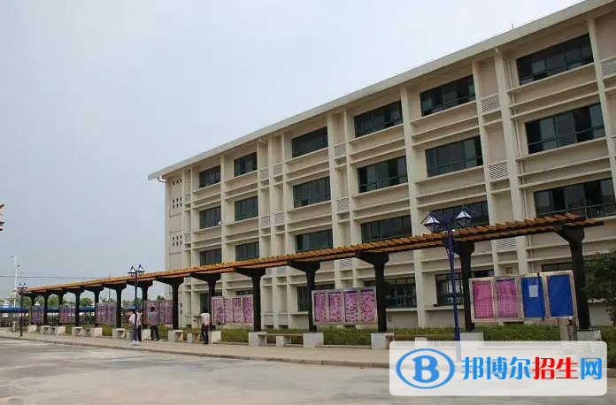 南京第三高級(jí)中學(xué)國際部2023年課程體系