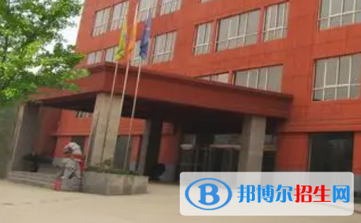 鄭州商貿(mào)旅游職業(yè)學院是大專還是中專(鄭州商貿(mào)旅游職業(yè)學院)