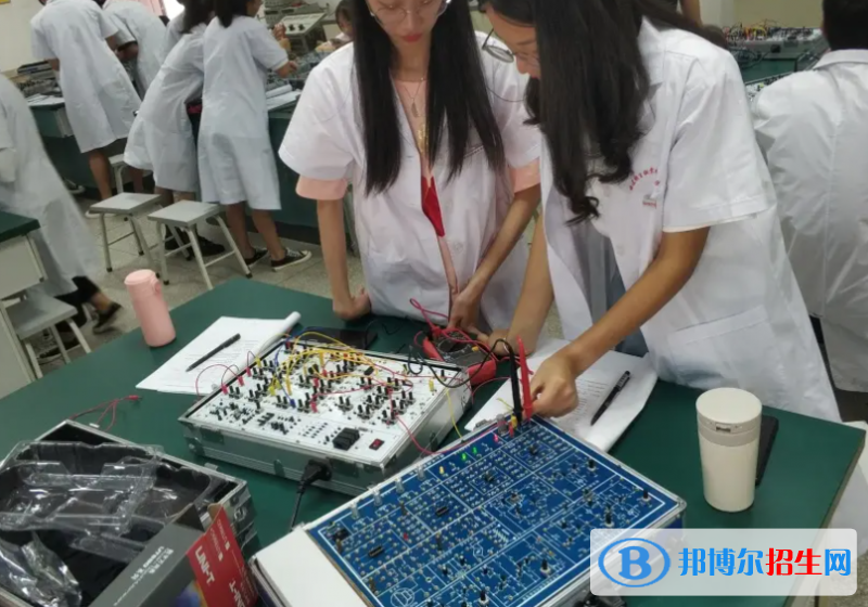 大學醫(yī)療器械維護與管理專業(yè)可以從事哪些工作？