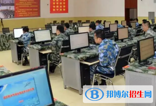 大學(xué)參謀業(yè)務(wù)專業(yè)可以從事哪些工作？