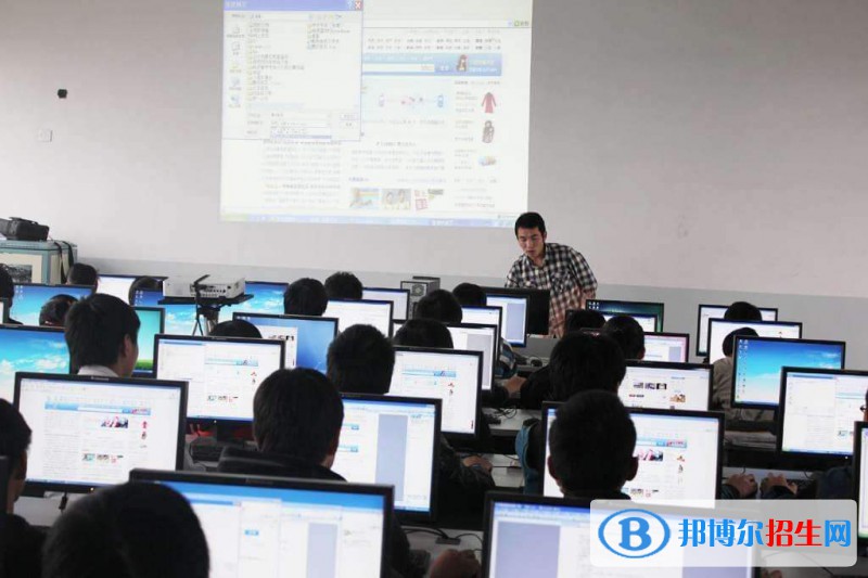 蘭州2023年計算機學(xué)校報什么專業(yè)好