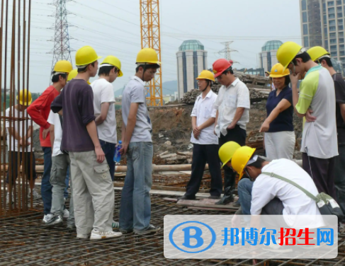 大學土木工程專業(yè)可以從事哪些工作？