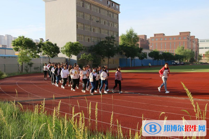 蘭州2023年哪里有中等計(jì)算機(jī)學(xué)校
