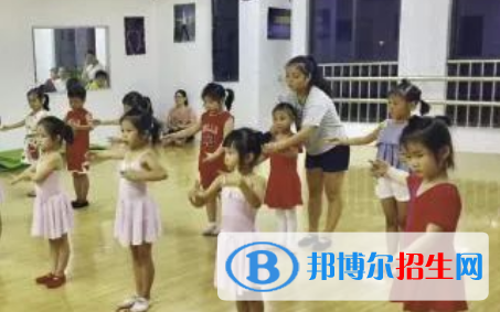 浙江2023年中專學校都有什么