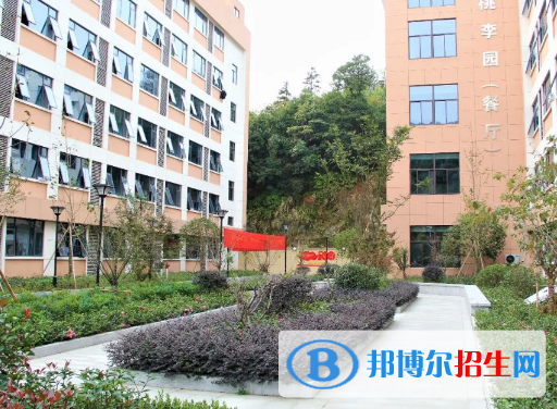 杭州2023年上中專學(xué)校要多少錢