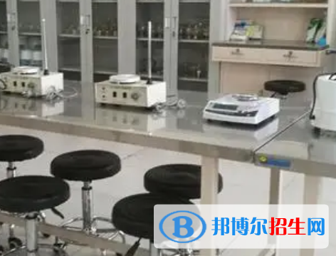 河南2023年男生上衛(wèi)校學什么專業(yè)好