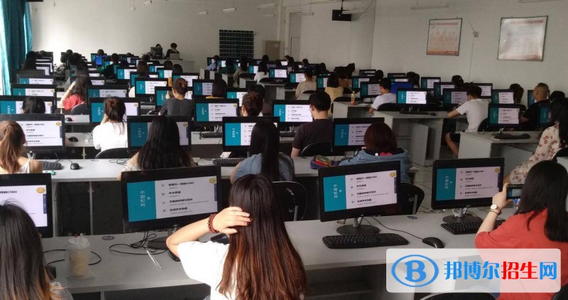 蘭州2023年中專好還是計(jì)算機(jī)學(xué)校好