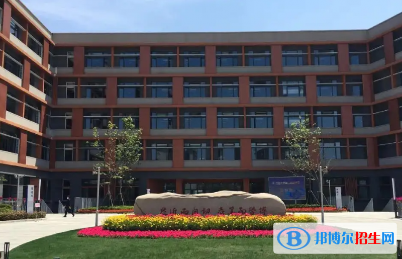 復(fù)旦大學(xué)附屬中學(xué)國(guó)際部2023年入學(xué)考試2