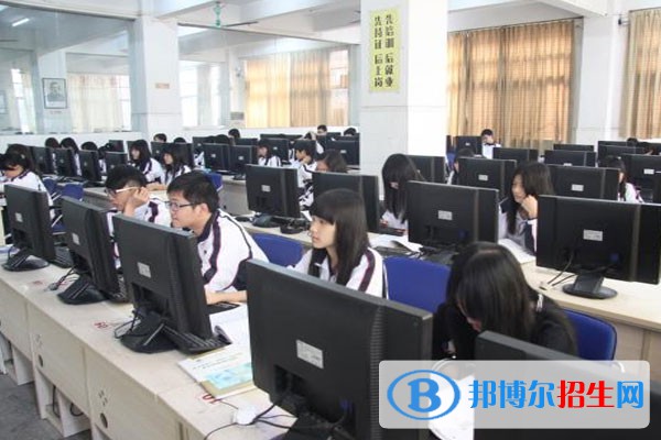 四川2023年計(jì)算機(jī)學(xué)校學(xué)什么專(zhuān)業(yè)好