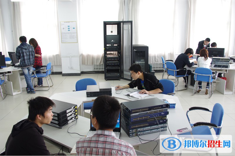蘭州2023年初中女生讀什么計算機(jī)專業(yè)好