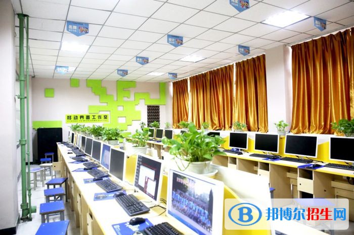 四川2023年上計算機學校都有什么專業(yè)