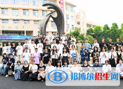 杭州2023年高中畢業(yè)讀什么中專(zhuān)學(xué)校好