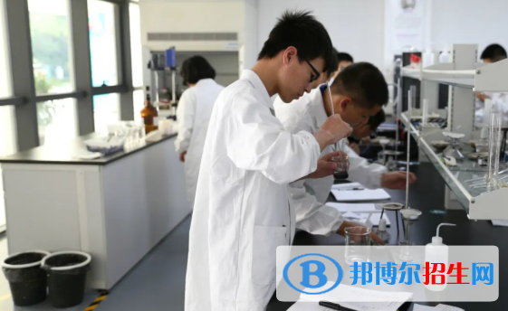 浙江2023年讀中專學(xué)校一年要多少錢