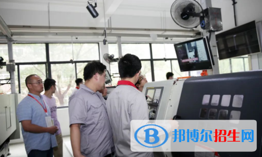 浙江2023年讀中專學(xué)校一年要多少錢