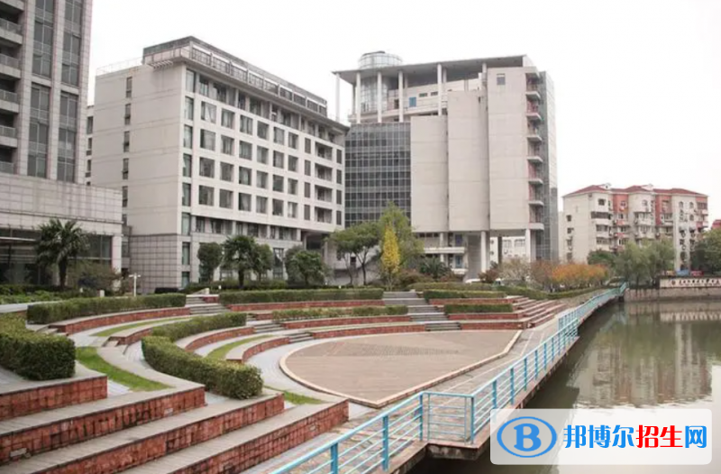 上海博華國(guó)際高中2023年課程體系