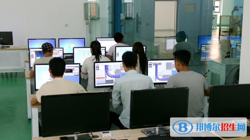 蘭州2023年計算機(jī)什么專業(yè)適合男生
