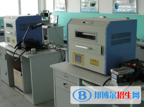 重慶2023年現(xiàn)在中專學校學什么專業(yè)好