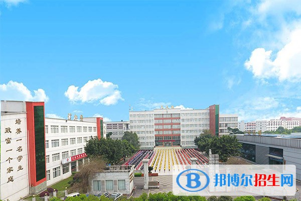 四川2023年計(jì)算機(jī)學(xué)校哪個比較好