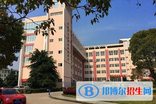 四川2023年哪些計(jì)算機(jī)學(xué)校好
