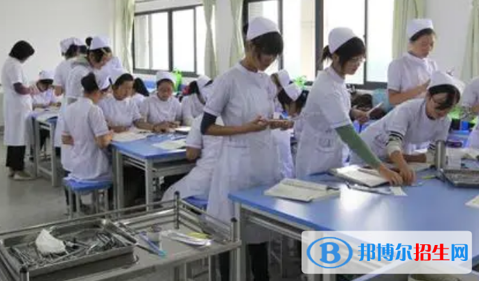 重慶2023年中專學(xué)校里面都有什么專業(yè)