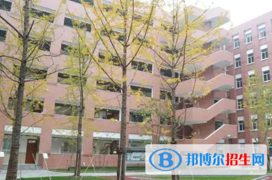 復(fù)興高級(jí)中學(xué)國(guó)際部2023年學(xué)費(fèi)標(biāo)準(zhǔn)2