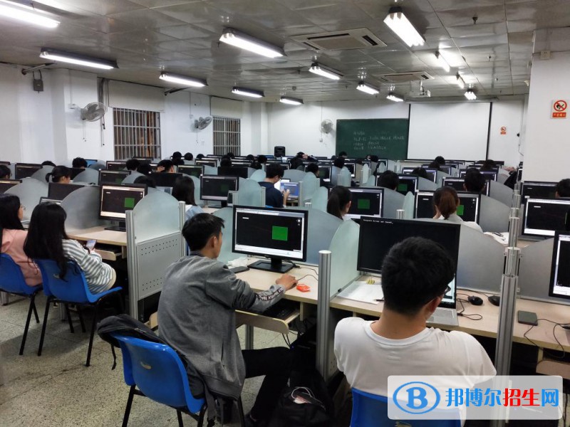 蘭州2023年計算機(jī)學(xué)校讀出來是什么文憑