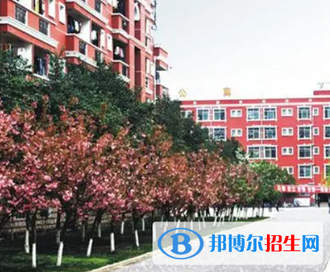 四川省開設(shè)汽車營(yíng)銷專業(yè)的大專學(xué)校有哪些