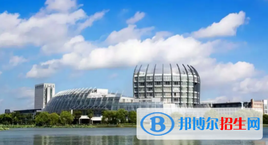 中國(guó)大學(xué)服裝設(shè)計(jì)與工程專業(yè)排名(2022應(yīng)用型)