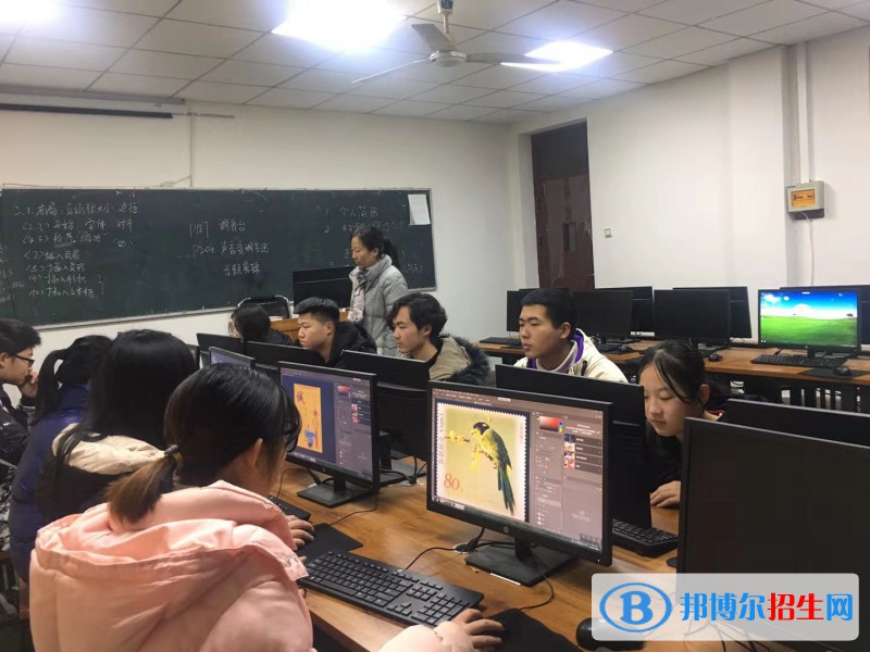 中專女孩子學(xué)什么專業(yè)