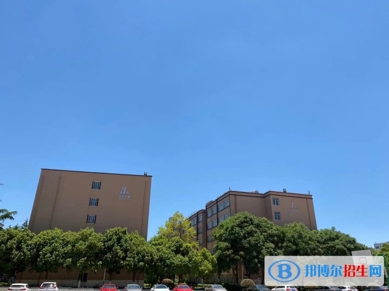 云南2023年女生適合學(xué)的中專專業(yè)