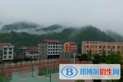 安化縣江英高級中學(xué)2022錄取分?jǐn)?shù)線（2023參考）