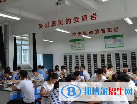 地質調查與礦產普查專業(yè)好嗎?