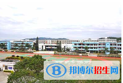 揭陽(yáng)市揭東區(qū)才林中學(xué)、玉湖中學(xué)、霖磐中學(xué)2022錄取分?jǐn)?shù)線（2023參考）