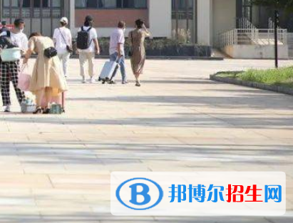 北師大銅陵實驗學校2022年分數(shù)線是多少?(2023參考)