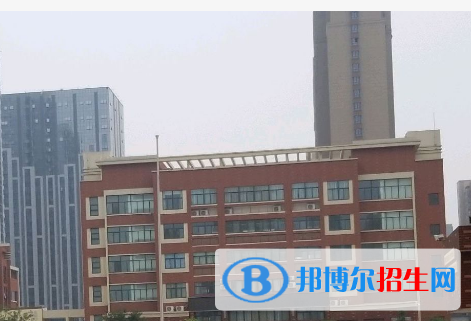 新鄉(xiāng)市育才高中、美術高級中學2022錄取分數(shù)線（2023參考）