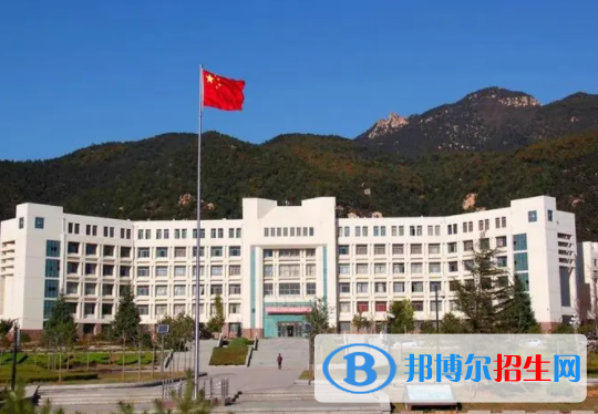 泰山學(xué)院是不是雙一流大學(xué)嗎？