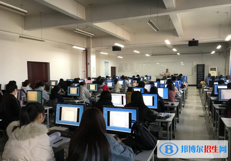 蘭州2023年計算機(jī)學(xué)校哪的好