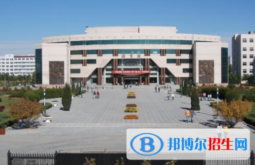 榆林學(xué)院是不是雙一流大學(xué)嗎？