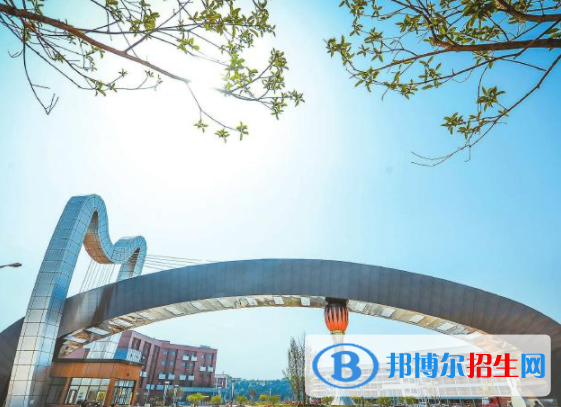 四川文化藝術(shù)學(xué)院是不是雙一流大學(xué)嗎？
