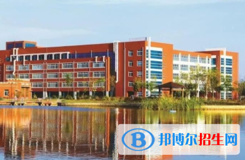 營口理工學(xué)院是不是雙一流大學(xué)嗎？