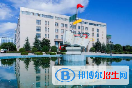 西安培華學(xué)院是不是雙一流大學(xué)嗎？