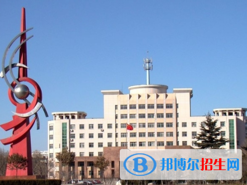 濰坊學(xué)院是不是雙一流大學(xué)嗎？