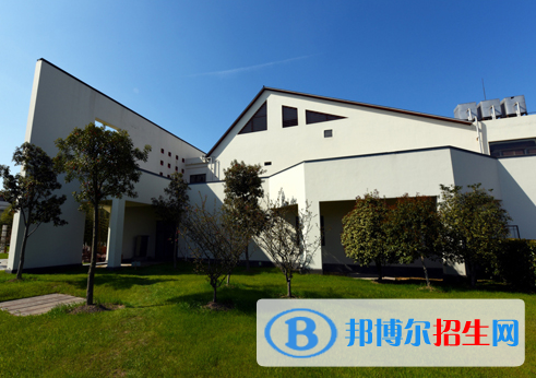 上海銘遠(yuǎn)雙語高級中學(xué)2023年學(xué)費標(biāo)準(zhǔn)