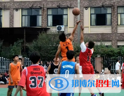杭州2023年上中?？梢钥即髮W嗎
