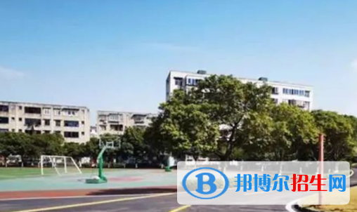 成都洛帶中學(xué)2023年學(xué)費(fèi)、收費(fèi)多少 