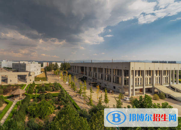 晉中信息學(xué)院是不是985大學(xué)？