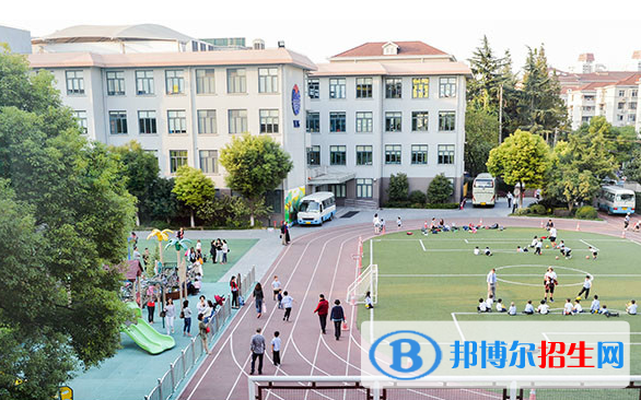 上海耀中國際學(xué)校初中部2023年學(xué)費(fèi)標(biāo)準(zhǔn)