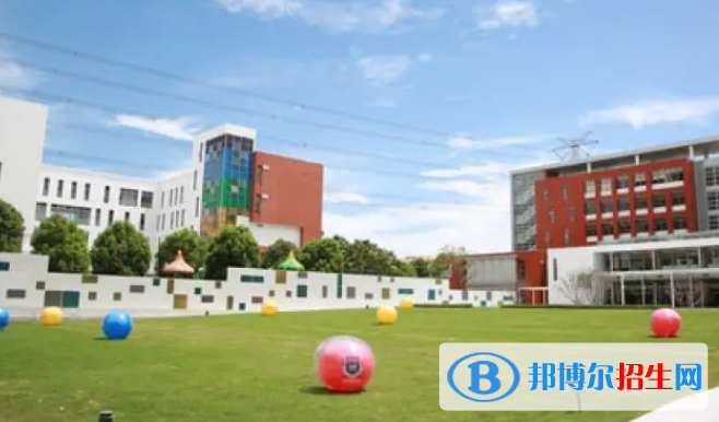 上海萬科雙語學(xué)校初中部2023年課程體系