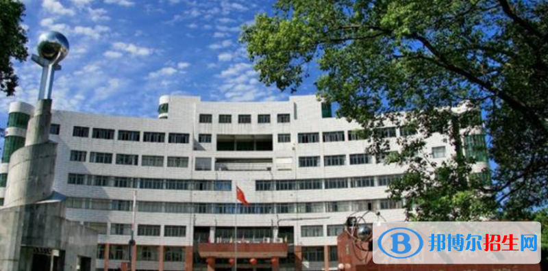 贛南科技學院是不是雙一流大學？ 